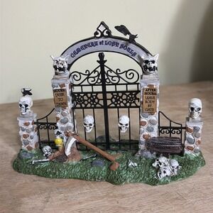 Lemax Spooky Town Table CEMETERY GATE of Lost Souls Halloween Village Damage